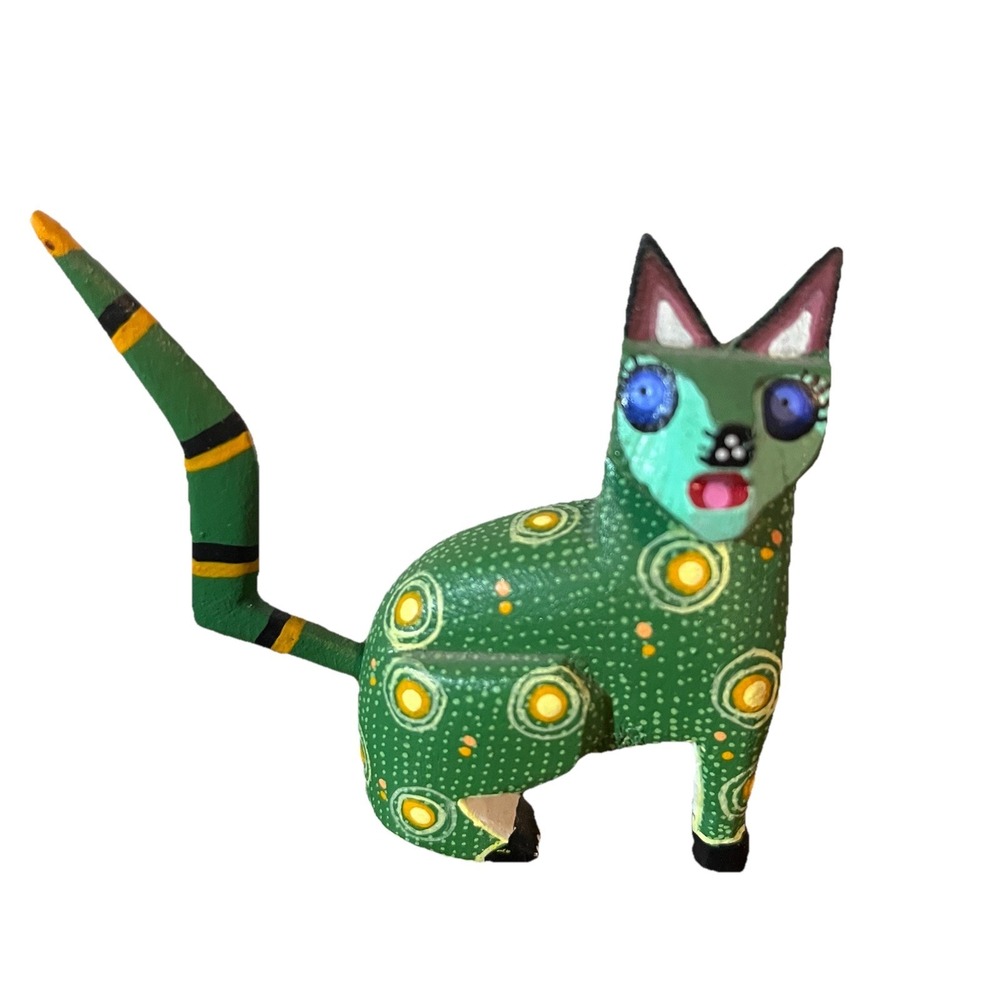 Alebrije CAT Hand Painted Wood Carving Oaxaca Mexican Folk Art Sculpture Signed